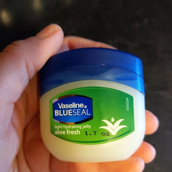 10 VASELINE BLUE SEAL ALOE FRESH ,1.7 FL.OZ (50 ml)LIGHT HYDRATING JELLY. - Picture 3 of 5